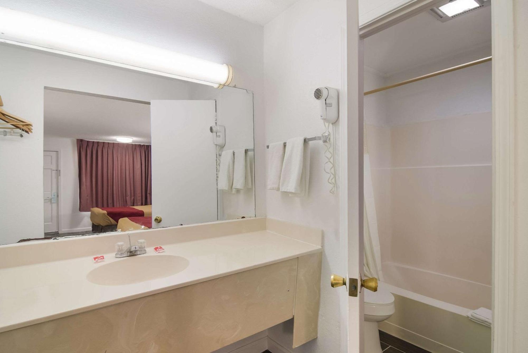 Econo Lodge Calhoun North Damascus Kültér fotó